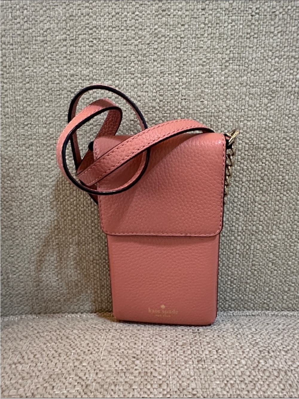 kate spade Madison Dusty Rose Pebbled Leather Cell Phone Crossbody with COA